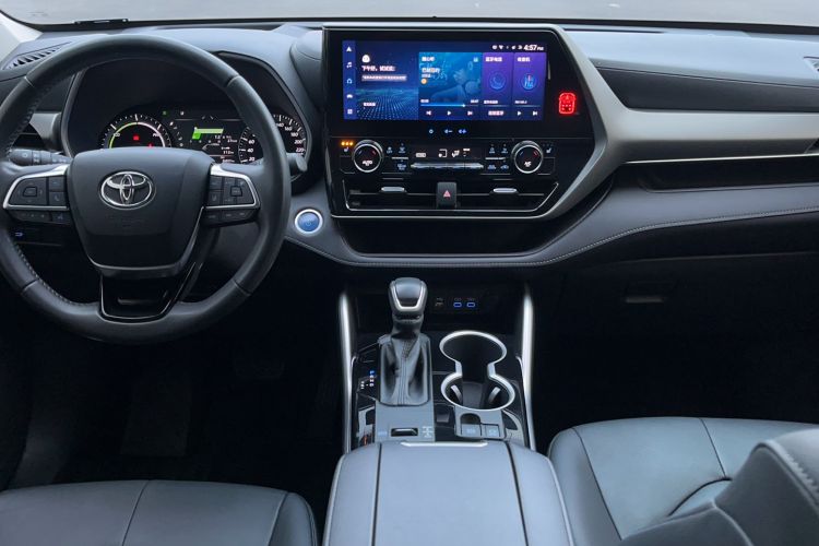 Used Toyota Highlander 2022 Dual-Engine 2.5L Four-Wheel Drive Prestige Version 7 Seats