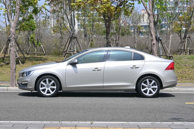 Used Volvo S60 2017 S60L T5 Intelligent Drive Edition Exterior 3