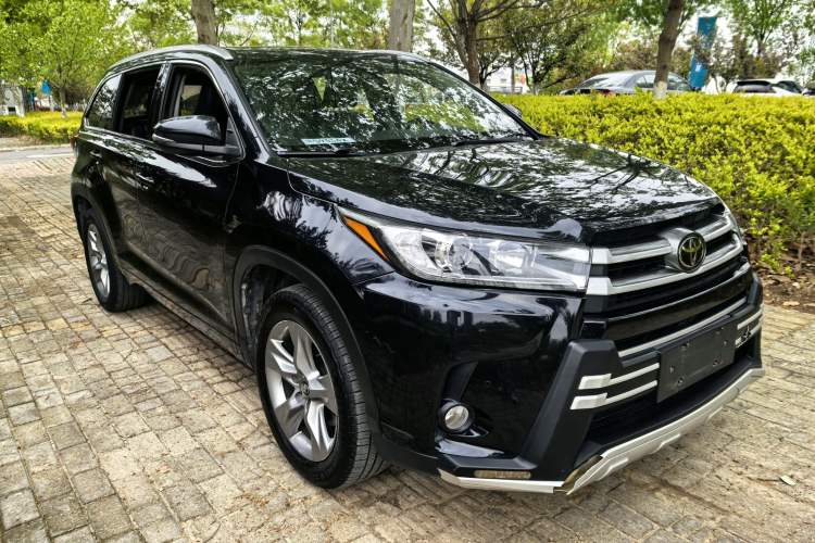Used Toyota Highlander 2018 2.0T Four-Wheel Drive Luxury Edition 7 Seats China V Emission Standard Exterior 2