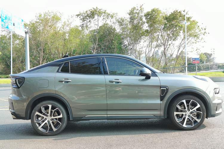 Used Lynk & Co 05 2020 2.0TD Four-Wheel Drive HypeHalo
