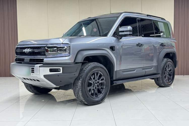 Used Formula Leopard 5 2023 Navigator Edition