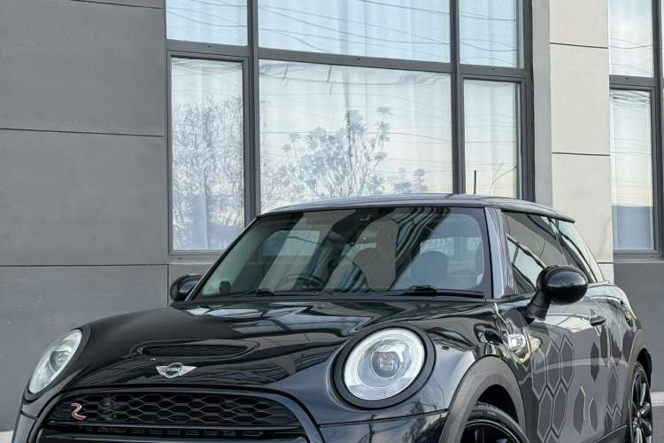 Used MINI 2016 2.0T COOPER S Pioneer Edition