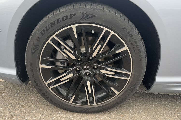 Used NETA S 2022 Pure Electric 715 km Range Rear-Wheel Drive Mid-Range Version