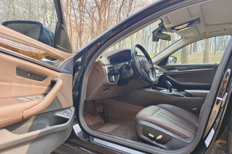 Used BMW 5 Series 2020 525Li Luxury Package
