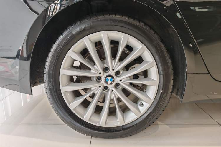 TDK.VehicleDetails.img