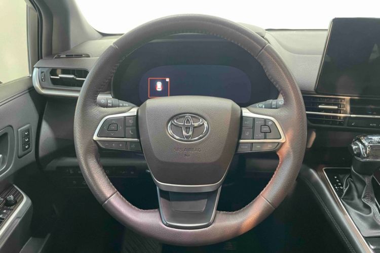 Used Toyota Granvia 2024 2.5L Hybrid Prestige PLUS Four-Wheel Drive Version Steering Wheel