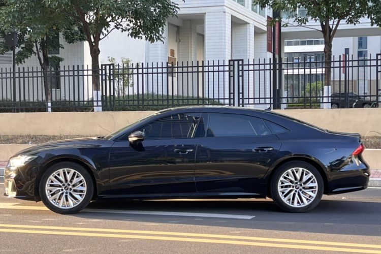 Used Audi A7L 2022 45 TFSI S-line Dream-Building Crystal Flow Package