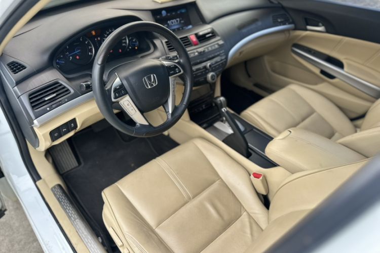 Used Honda Crosstour 2011 3.5L Prestige Edition
