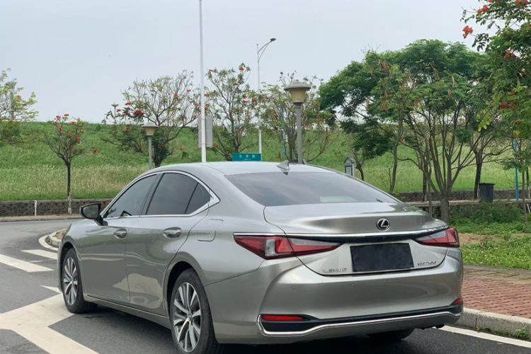 Used Lexus ES 2020 200 Excellence Edition