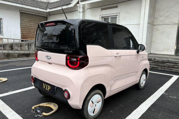 Used Chery QQ Ice Cream 2022 120km Conical Shape Lithium Iron Phosphate Exterior 5