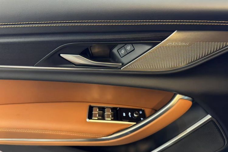 Used Jaguar XFL 2023 XFL 2.0T P250 Two-Wheel-Drive Elite Sport Edition