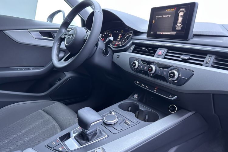 Used Audi A4L 2019 40 TFSI Ambition Version China V

