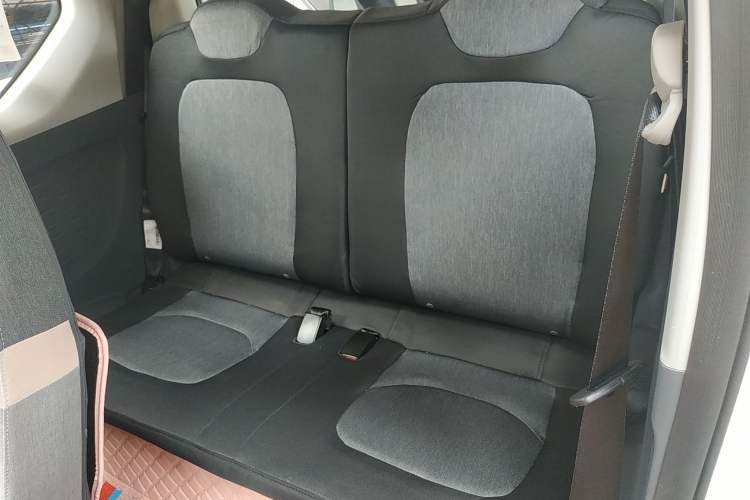 Used Wuling Hongguang MINIEV 2021 Macaron Premium Model – Lithium Iron Phosphate