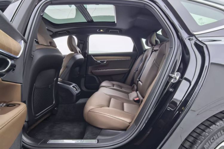 Used Volvo S90 2024 B5 Zhiyi Luxury Edition
