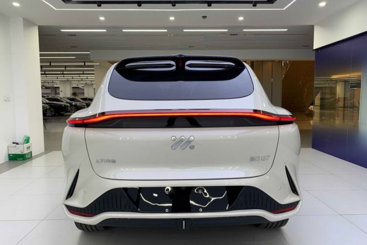 Used IM LS7 2024 90 kWh Max Elite Rear-Drive Version