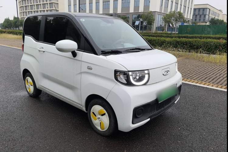 Used Chery QQ Ice Cream 2022 170km Sundae Phosphate Lithium-Ion