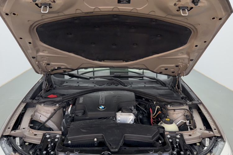 Used BMW 3 Series GT 2013 320i Leading Model
