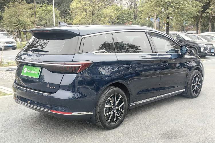 Used BYD Song MAX New Energy 2022 DM-i 105KM Flagship Model
