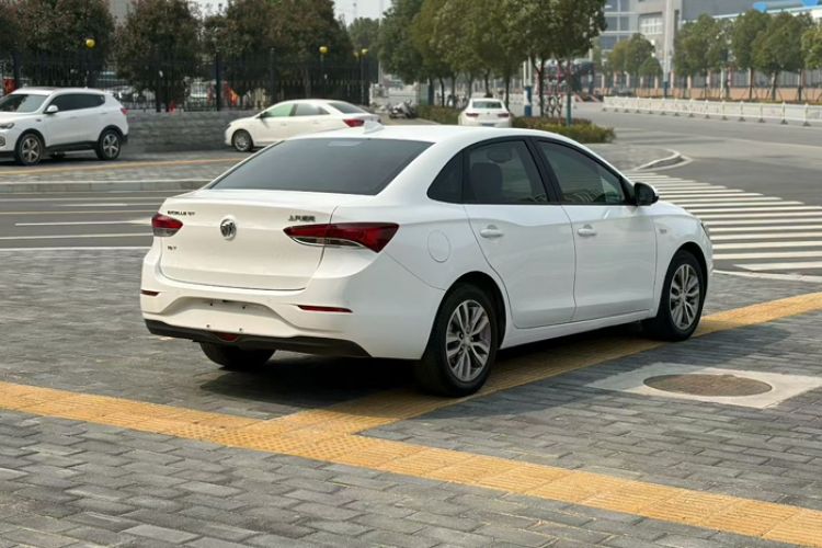 Used Buick GT 2018 18T Automatic Elite Model
