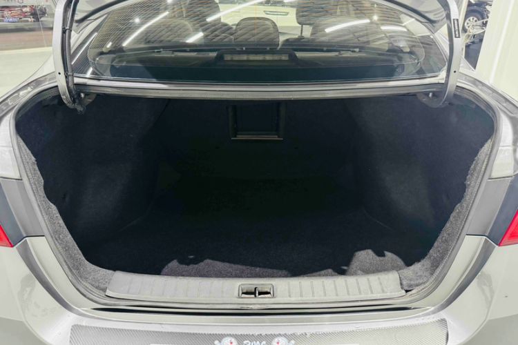 Used Nissan Sylphy 2021 Classic 1.6XL CVT Luxury Edition Trunk