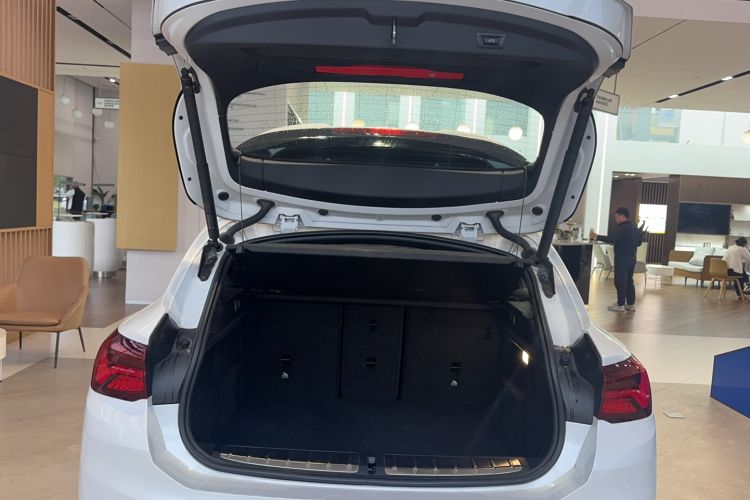 Used BMW X2 2023 sDrive 25i Shining Edition Trunk