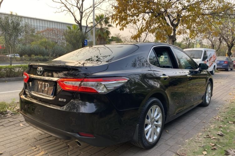 Used Toyota Camry 2018 2.0G Luxury Edition Exterior 6