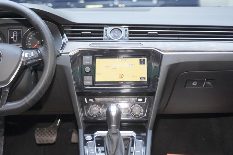 Used Volkswagen Magotan 2019 330TSI DSG Luxury Version China VI Standard
