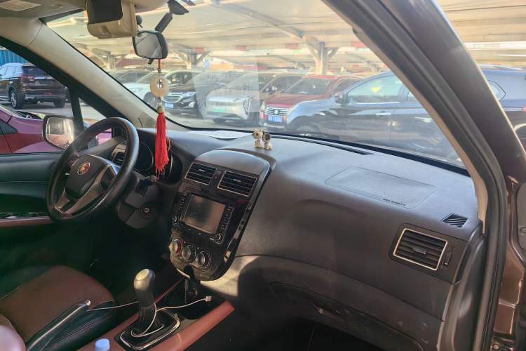 Used FORTHING Joyear X5 2015 1.6L Manual Luxury Model
