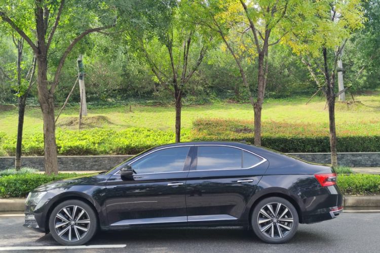 Used Skoda Superb 2023 Facelifted TSI280 DSG Luxury Edition
