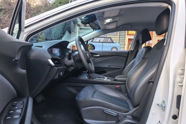 Used Buick Velite 6 2023 430km Range Commuter Version