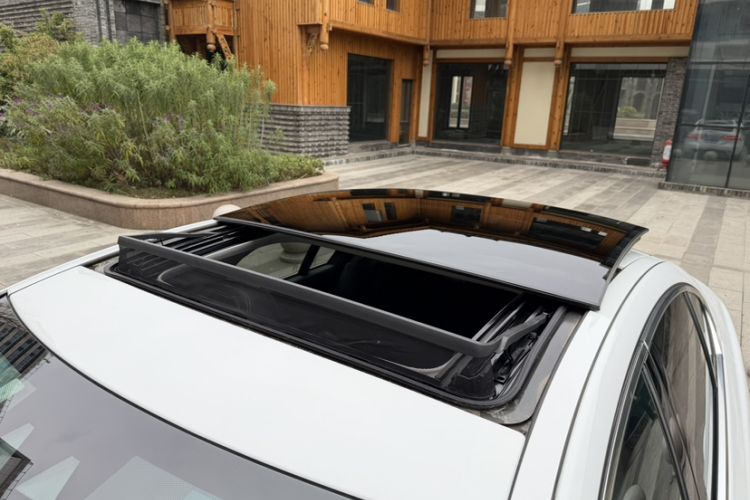 Used Jaguar XE 2018 2.0T 300 PS All-Wheel-Drive R-Sport Sport Edition