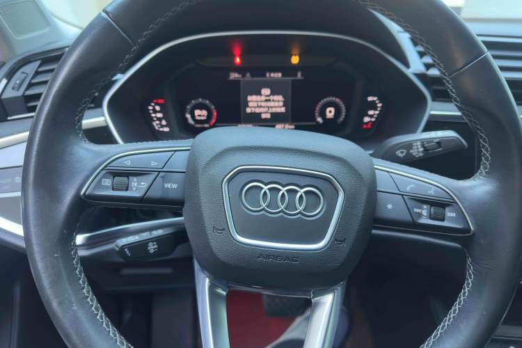 Used Audi Q3 2023 35 TFSI Progressive Dynamic Edition (1.4T)