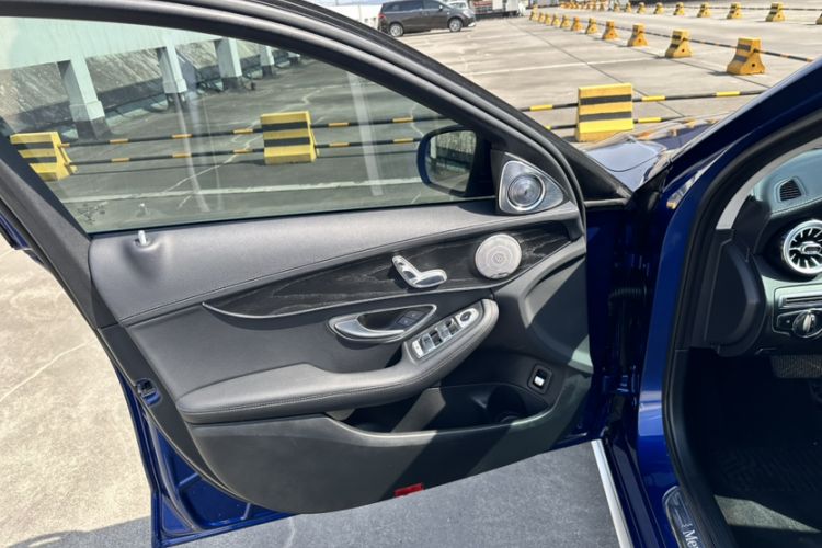 Used Mercedes-Benz C-Class 2021 C 200 L Fashion Edition Sport Version
