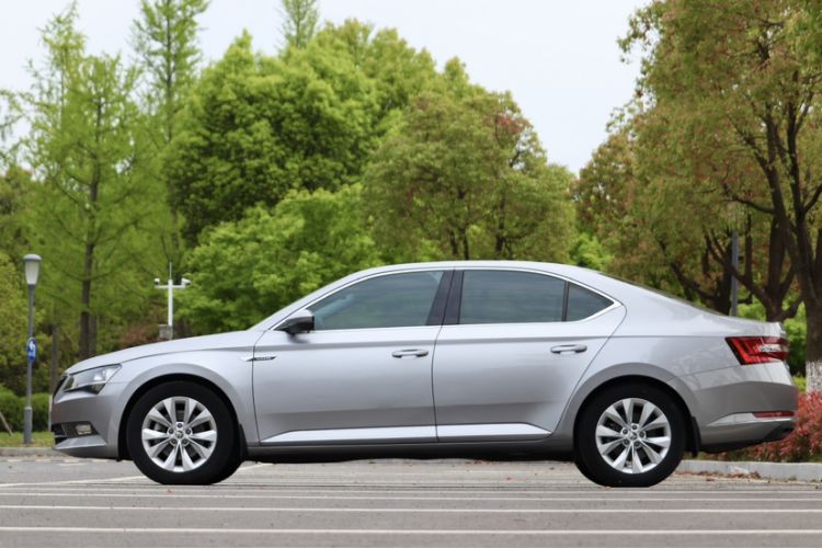 Used Skoda Superb 2016 TSI280 DSG Innovation Edition