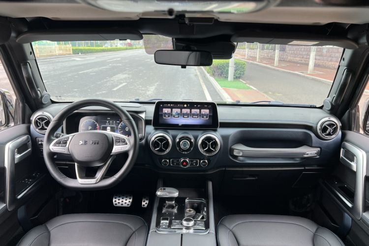 Used BAIC Off-Road BJ40 2020 2.0T Automatic Four-Wheel Drive Urban Hunter Edition Chivalrous Type
