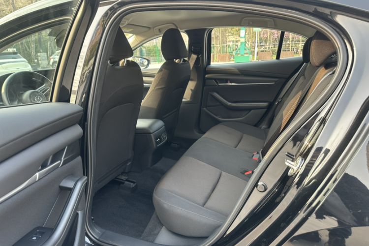 Used Mazda Mazda 3 Axela 2023 1.5L Manual ZhiMei Edition
