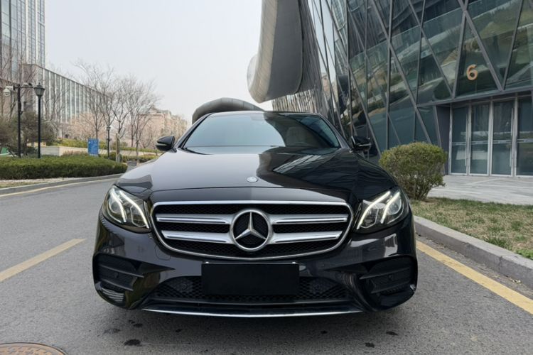 Used Mercedes-Benz E-Class 2016 E 300 L Sporty and Stylish Model