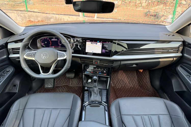 Used Volkswagen Passat 2025 Outstanding Model 380TSI Dragon Glory Edition