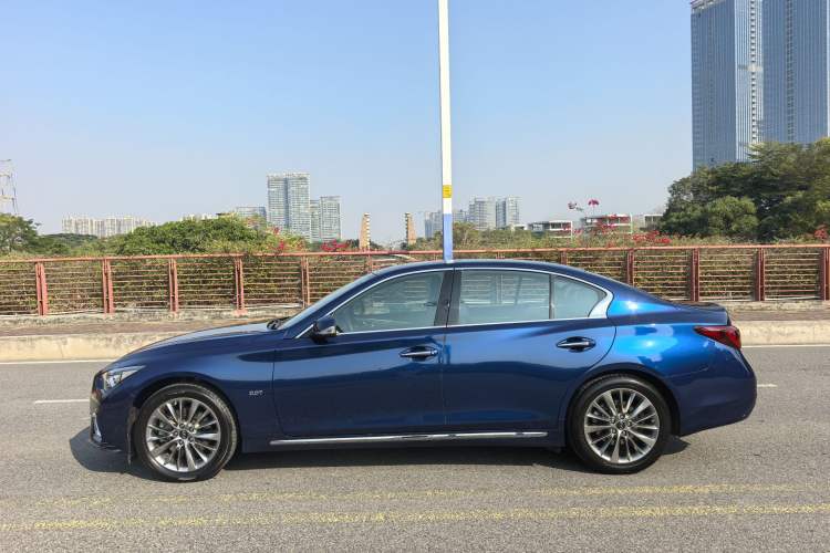 Used Infiniti Q50L 2018 2.0T Enjoyment Version China VI Standard