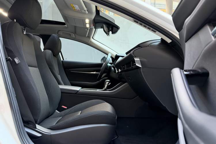 Used Mazda Mazda 3 Axela 2023 2.0L Automatic ZhiXuan Edition
