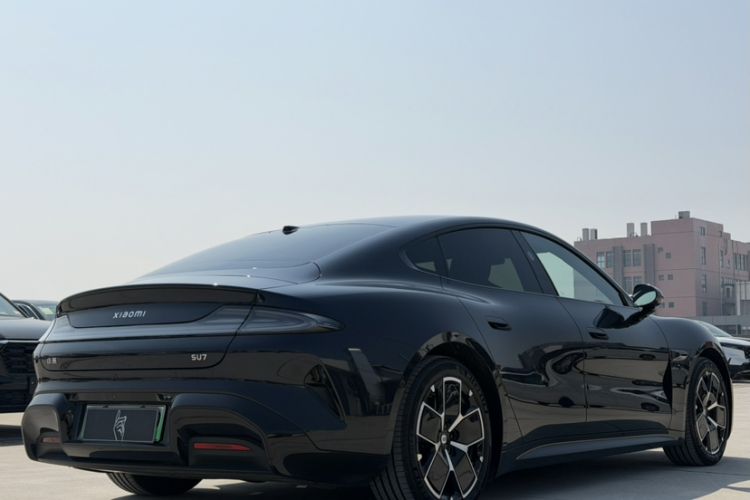 Used Xiaomi Auto SU7 2024 Rear-Drive Standard Founder Edition
