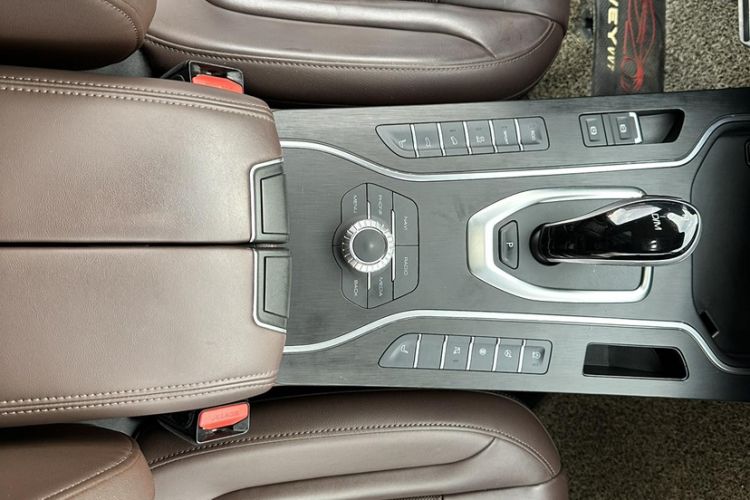 Used Wey VV7 2019 Upgraded Model 2.0T Flagship Version China V Standard Interior 8