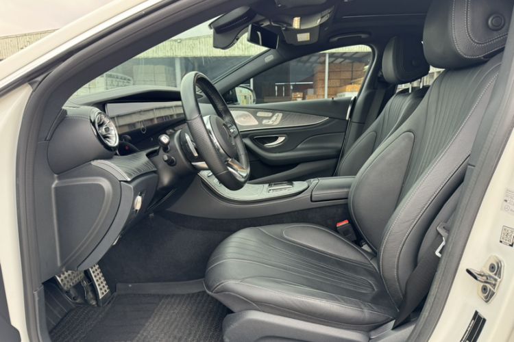Used Mercedes-Benz CLS 2021 CLS 300 Sport Edition Interior 2