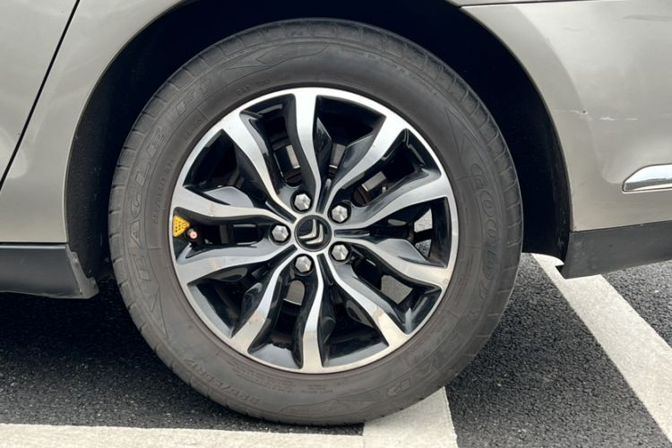 Used Citroen C5 2014 1.6T Automatic Prestige Model Exterior 7