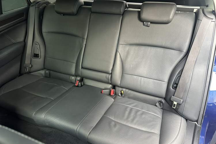 Used Subaru Outback 2017 2.5i Luxury Navigation Edition with EyeSight
