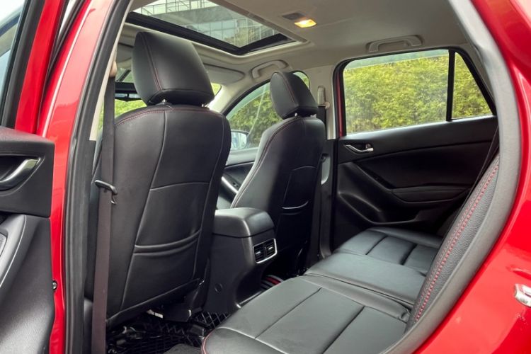 Used Mazda CX-5 2015 2.0L Automatic Two-Wheel Drive Urban Version Interior 3