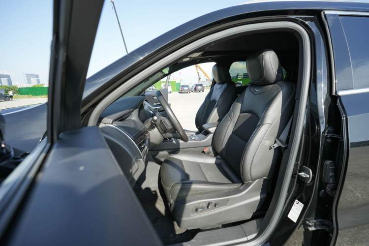 Used Cadillac XT4 2018 28T Two-Wheel Drive Tech Version