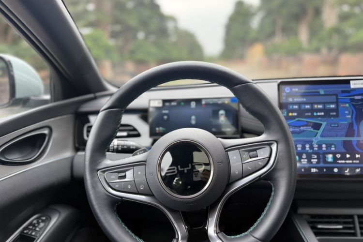 Used BYD Seal 06 New Energy 2025 DM-i Intelligent Drive 120KM Flagship Model Interior 7