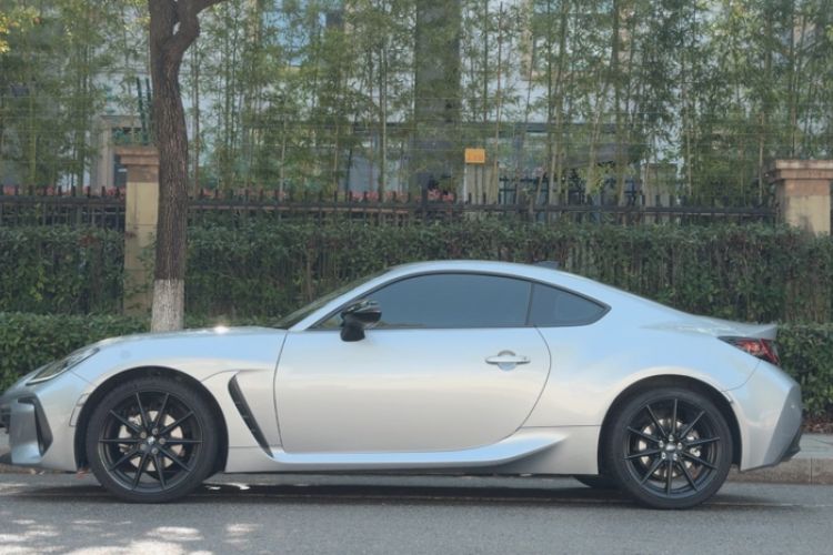 Used Subaru BRZ 2025 2.4L Automatic Version with EyeSight STI Sport