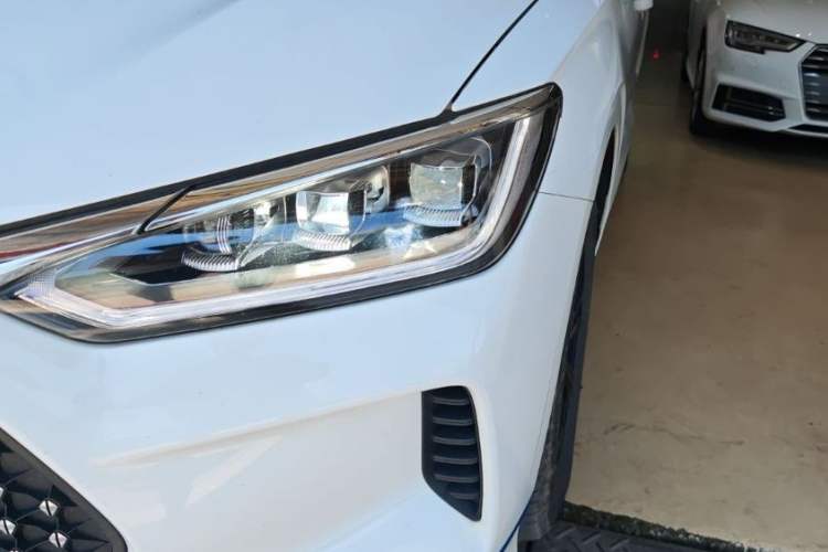 Used BYD e2 2021 Luxury Model Exterior 7